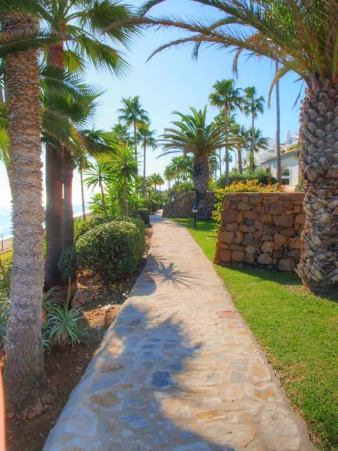 Dominion Beach Apartment Estepona