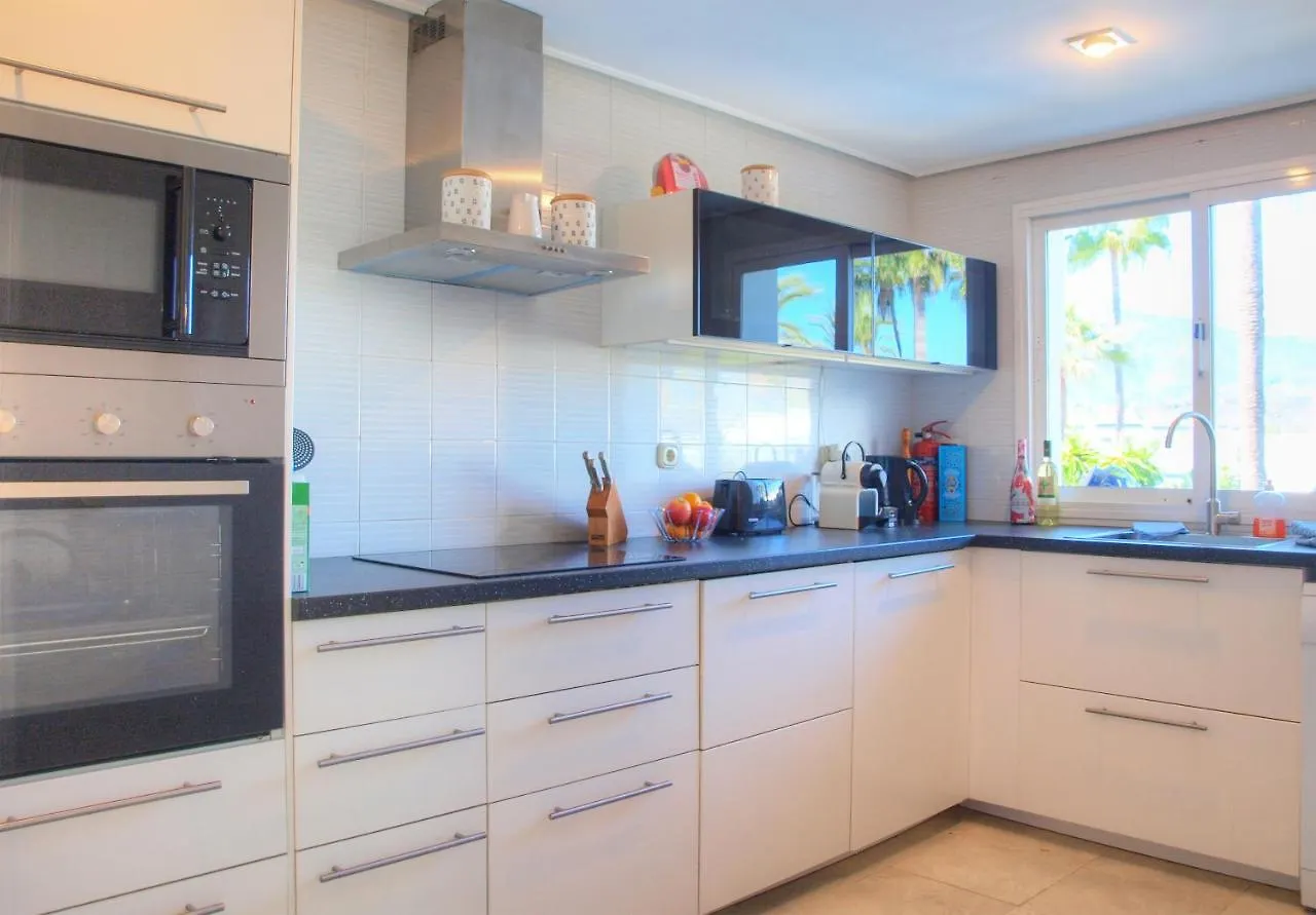 Dominion Beach Apartment Estepona